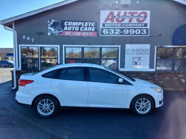 2016 FORD FOCUS SE Sedan - 7561 - Image 1