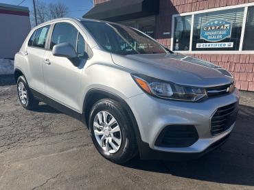 2017 CHEVROLET TRAX LS SUV - 7617 - Image 1