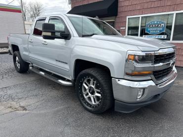 2017 CHEVROLET SILVERADO 1500 LT Pick-Up - 7669 - Image 1