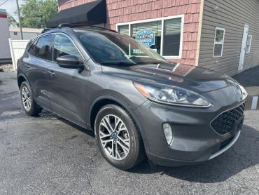 2020 FORD ESCAPE - Image 1