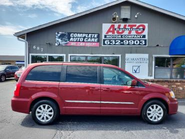 2014 CHRYSLER TOWN & COUNTRY - Image 1