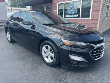 2020 CHEVROLET MALIBU - Image 1