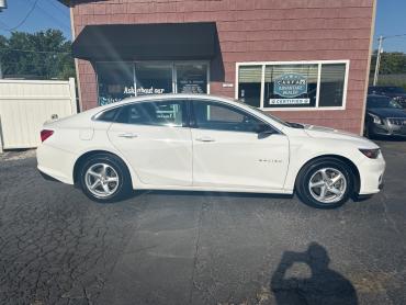 2016 CHEVROLET MALIBU - Image 1