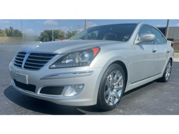 2013 HYUNDAI EQUUS - Image 1