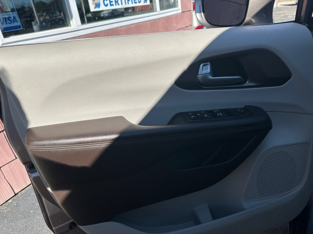2017 CHRYSLER PACIFICA - Image 19