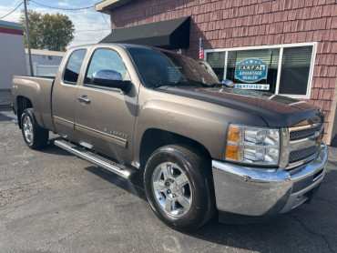 2013 CHEVROLET SILVERADO 1500 LT Truck - 7233 - Image 1