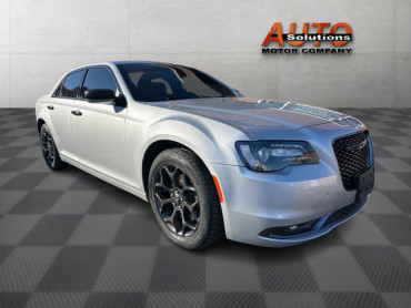 2020 CHRYSLER 300 - Image 1