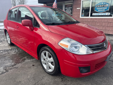 2011 NISSAN VERSA SL LIFTBACK - 7340 - Image 1