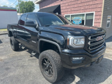 2017 GMC SIERRA 1500 Pick-Up - Image 1