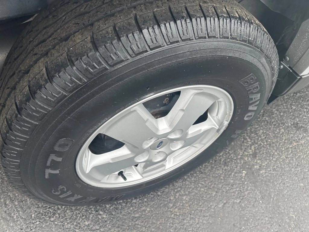 2010 Ford Escape XLT - Photo 6
