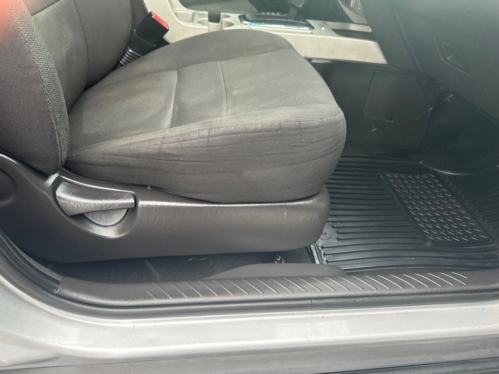 2010 Ford Escape XLT - Photo 10