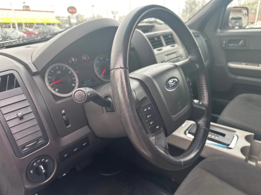 2010 Ford Escape XLT - Photo 22