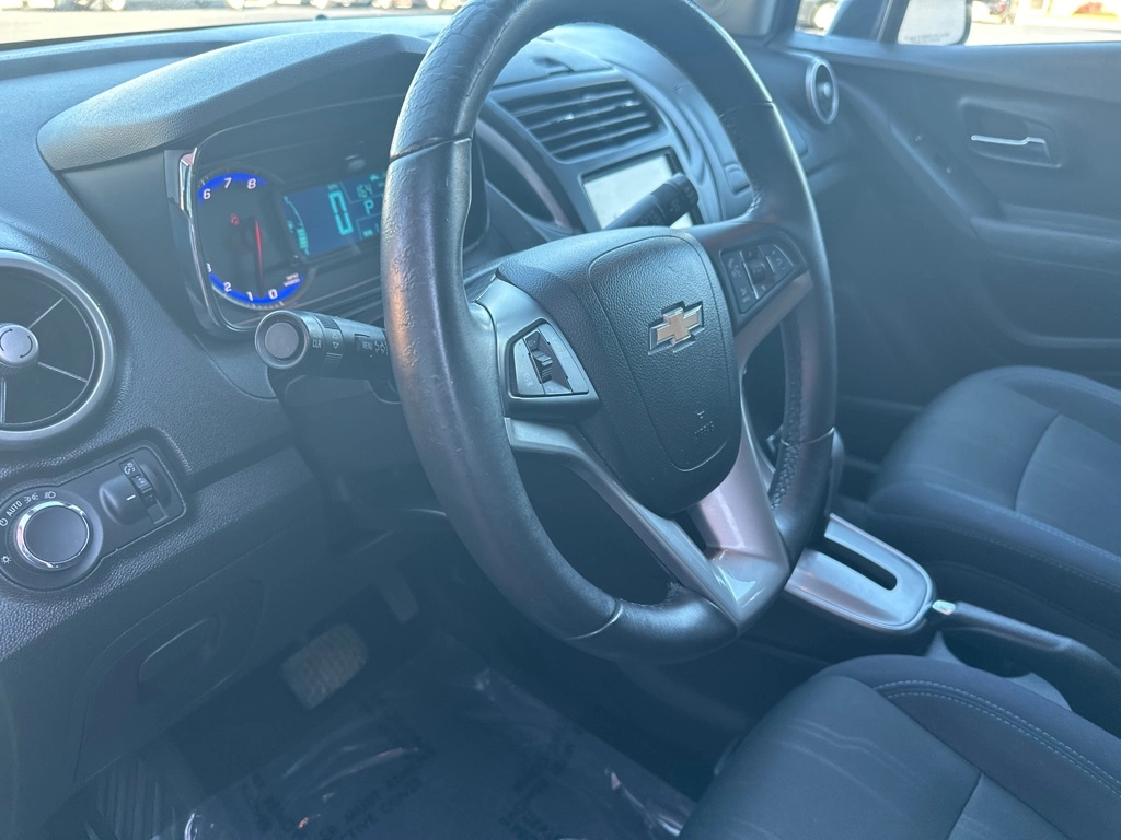 2016 Chevrolet Trax LT - Photo 24